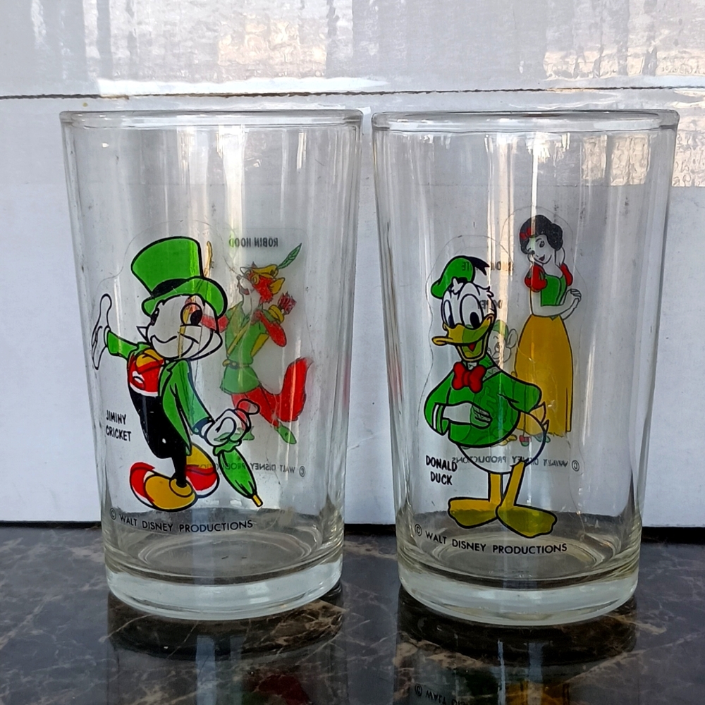 Set of Disney glasses